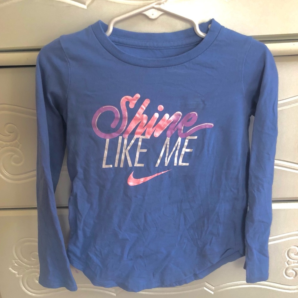 Nike - Picture 7 of 7